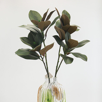 Daun Magnolia Buatan Berkualitas Tinggi 84 cm, Berdaun Besar Dua Cabang, untuk Dekorasi Pernikahan, Hotel, Rumah, Taman, Bunga