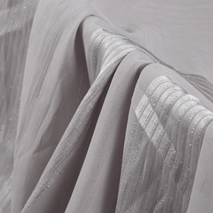 Tela de Chifón de Poliéster Transpirable Antiestática con Rayas Jacquard de Hilo Plateado de Calidad B3 para Bufandas, Uso Diario Femenino - Product Image 3