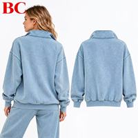 Sweat-shirt en jean délavé pour femme, col montant boutonné, coupe ample, doux et confortable, style streetwear décontracté pour le quotidien