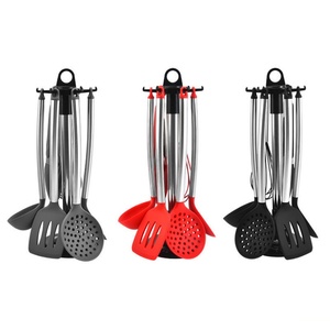 Ensemble d'ustensiles de cuisine en acier inoxydable et silicone résistant à la chaleur, 7 pièces, couleur noire, spatule et cuillères - Product Image 5