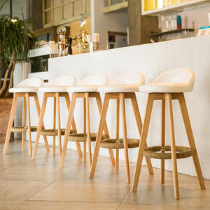 Silla Taburete de <span class=keywords><strong>Bar</strong></span> Giratoria de Madera para Isla de Cocina, Restaurante o Pub Estilo Nórdico con Tela de Lino para Mostrador Alto - Product Image 1