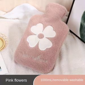 Couvercle de bouteille d'eau chaude en fausse fourrure de luxe pour bouteille d'eau chaude médicale en PVC haute densité de 500ML 1000ML pour le soulagement de la douleur - Product Image 5