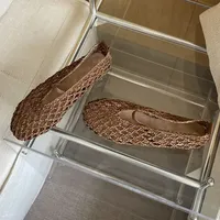 Mocassins plats pour femmes, style estival uni, à bout tressé en maille ajourée, à enfiler, décontractés, pour la plage, type sandales