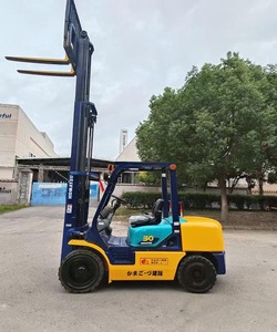 코마츠 3톤 디젤 엔진 지게차 중고 1000mm 160mm 단일 스테이지 마스트 1220mm 1500mm 2440mm 터닝 코마츠 3톤 지게차 - Product Image 1