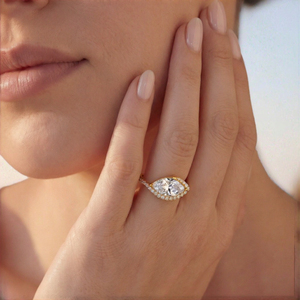 Anillo de Compromiso de Oro Sólido de 18K para Mujer con Diamante Corte Marquesa y Diamantes Naturales Certificados por GIA, Estilo Clásico - Product Image 3