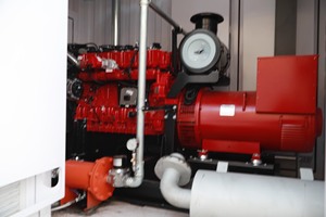 Generador de Gas Natural de 40 pies y 500KW con Gabinete de Refrigeración por Agua de 96 Unidades y Torre de Refrigeración Seca - Product Image 2