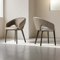 Moderner Minimalistischer Stil Gepolsterter PU-Leder Esszimmerstuhl mit Rückenlehne und Holzgestell Umweltfreundliches Design Wohnmöbel