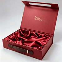 Valise cosmétique magnétique de luxe personnalisable avec logo, mallette cadeau, boîte en papier noir pour vêtements avec poignée, fournisseur d'emballages