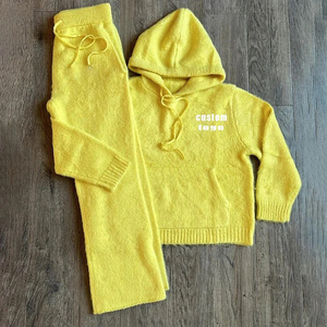 Ensemble survêtement et sweat à capuche zippé en mohair tricoté uni, avec logo brodé personnalisé effet vieilli, pour homme - Product Image 5