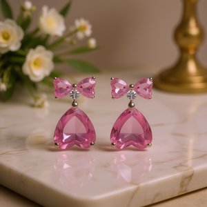 E2482 Orecchini pendenti a forma di cuore in cristallo rosa per donna, graziosi gioielli con montatura a griffe da indossare tutti i giorni - Product Image 2