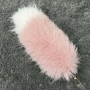 Soffice portachiavi con coda di pelliccia di <span class=keywords><strong>animale</strong></span> con coda di procione morbido peluche portachiavi pelosi giocattolo Cosplay code di volpe ciondoli zaini decorazioni moda - Product Image 6