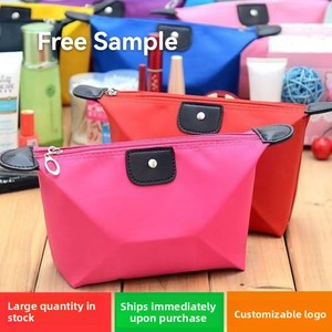 Mini sac de maquillage en polyester à motif de bonbons avec fermeture éclair de voyage à la mode avec logos personnalisés pour le <span class=keywords><strong>rangement</strong></span> du maquillage - Product Image 6