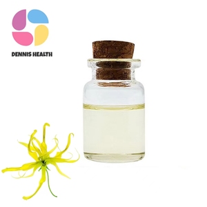 Suministro de fábrica Aceite esencial <span class=keywords><strong>YlangYlang</strong></span> 99% Aceite esencial <span class=keywords><strong>YlangYlang</strong></span> de grado cosmético - Product Image 1