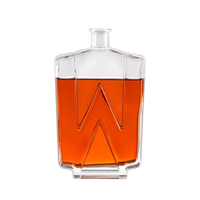Lettre de qualité supérieure a B S W en forme de bouteilles en verre vides d'alcool Tequila Brandy Whisky Bouteilles en verre d'alcool personnalisées de 750ml Vodka Spirit Glass