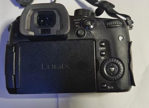Appareil photo numérique 4K d'occasion <span class=keywords><strong>LUMIX</strong></span> GH5S avec carte SD intégrée, stabilisation optique de l'image, écran LCD 3,20 pouces, résistant aux intempéries - Product Image 3