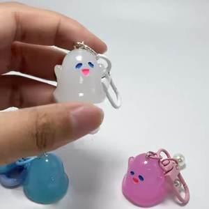 Porte-clés fantôme en plastique de dessin animé, design original CHENXI, personnalisé pour Halloween, durable, pendentif créatif, porte-clés fait main - Product Image 4