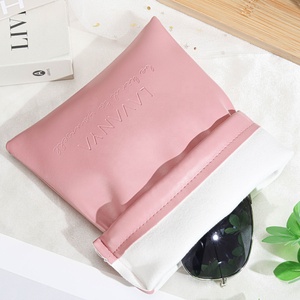 Sac à cordon en cuir PU rose personnalisé avec impression en relief pour emballage de batterie externe et téléphone portable, pochette anti-poussière en cuir imperméable - Product Image 4
