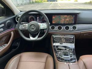 Mercedes-Benz E300L 2019 Édition Sport, Mercedes-Benz, l'essence de la luxe <span class=keywords><strong>automobile</strong></span>. - Product Image 6