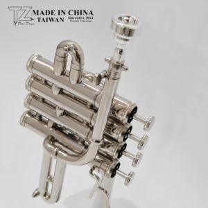 ผู้ผลิตขายส่งเครื่องดนตรีทองเหลือง ทรัมเป็ตพิคโคโล ปรับเสียง Bb สี่คีย์ รูปลักษณ์สีเงิน ทรัมเป็ตพิคโคโล - Product Image 4