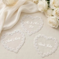 Marque-places de mariage personnalisés en polyester avec dentelle, réutilisables, en forme de cœur, avec nom, décoration de table romantique, faible MOQ