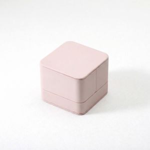 Caja para Pendientes de Cuero PU Elegante Fabricada en Fábrica con Tapa y Base, Inserto Personalizado, Logotipo Privado, Embalaje de Joyería al por Mayor - Product Image 3