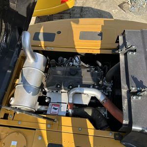 Excavatrice sur chenilles SANY SY215C d'occasion, modèle 2022, capacité de la benne de 1,2 m³, moteur, boîte de vitesses, pompe, roulement à vendre - Product Image 2