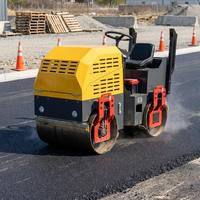 Compacteur vibrant routier de pointe, rouleau compresseur autoporté à double tambour pour la construction de chaussées urbaines en asphalte