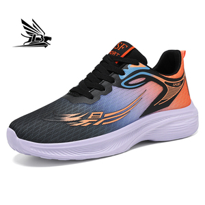 A basso prezzo alla moda Outdoor Casual Walking <span class=keywords><strong>scarpe</strong></span> da uomo leggero in maglia traspirante <span class=keywords><strong>scarpe</strong></span> da donna sportive su <span class=keywords><strong>scarpe</strong></span> da corsa uomo - Product Image 4