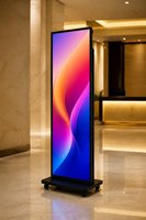 Afficheur numérique LED vertical mobile, écran d'affichage portable sur pied pour hall d'hôtel