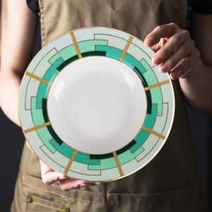 Factory Wholesale Western Luxury Bone China Charger <b>Plate</b> Dinner Charger <b>Plate</b> With <b>Gold</b> <b>Rim</b> - Product Image 5