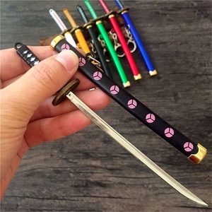 SM une pièce <span class=keywords><strong>Zoro</strong></span> épées porte-clés pour femmes hommes sept couleurs voiture porte-clés Anime boucle porte-outil fourreau Katana Sabre cadeau clé - Product Image 4