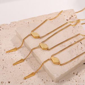 Collier élégant en or pour femmes, pendentif géométrique, chaîne de clavicule, bijoux à la mode, cadeau pour occasion XL435G - Product Image 3