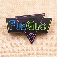 Épingles en alliage de zinc gravées au laser avec nom personnalisé - Badges métalliques sur mesure avec style imitation antique, couleur et taille personnalisées