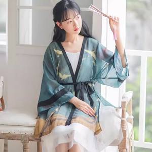 Cardigan de kimono quotidien en vrac imprimé de plumes de style long dans le manteau de peinture de grue antique et la veste de protection solaire - Product Image 1