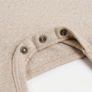 Combinaison Bébé Unisexe en Coton Côtelé à Manches Longues avec Col Peter Pan Brodé, Douce, Une Pièce, à Boutons Pression, Vente en Gros - Product Image 2