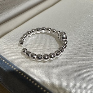 แหวนเงินแท้ S925 ประดับเพชรซิร์โคเนียมเม็ดเดี่ยว ดีไซน์หรูหราสไตล์ฝรั่งเศสย้อนยุค เรียบง่าย ทันสมัย ทรงรี - Product Image 5