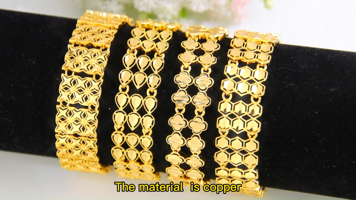 Middle Eastern Style 18k Gold Plated Four Leaf Clover Bracelet for