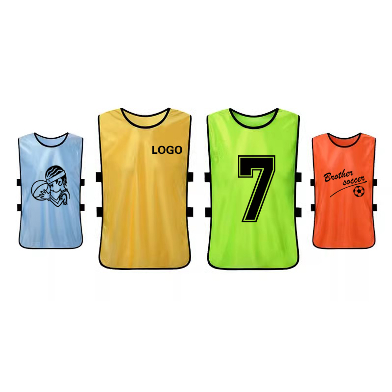 Vente en gros de bavoirs de football sublimés personnalisés Gilet d'entraînement de football Pinnies de football Gilets de mêlée Maillot d'entraînement en équipe personnalisé