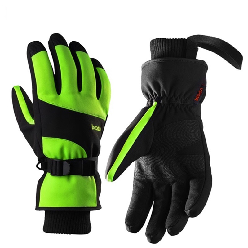 Noir et vert