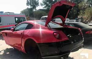 Pour Ferrari F559 haute qualité Original utilisé phare LED F599GTB capot de pare-chocs avant <span class=keywords><strong>458</strong></span> ressort choc hayon porte miroir - Product Image 2