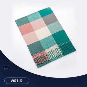 Высококачественный оптовый мягкий пашминовый шарф по фабричной цене, зимний шарф в клетку с кисточками, кашемировая шаль для мужчин - Product Image 5