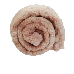 Manta de Felpa Rosa 100% Poliéster, Diseño a Cuadros, Tejido Raschel, Lujosa, Cálida y Suave, Personalizada, 130x160 cm, 5 kg, para Uso en Invierno - Product Image 1