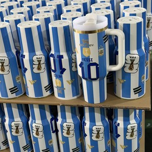 แก้วน้ำ Ice Boss Cup รุ่น Cross-Border สำหรับติดรถยนต์ ความจุขนาดใหญ่ รุ่นที่ 2 ขนาด 40 ออนซ์ สำหรับทุกเพศทุกวัย ของขวัญสำหรับนักเรียน แก้วน้ำสำหรับรถยนต์ ฝาปิดพร้อมหลอดดูด แบบกำหนดเองได้ - Product Image 3