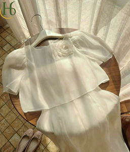 Robe longue en mousseline tissée du Vietnam, col rond, manches courtes, appliques florales, teinte unie, décontractée, élégante, légère et respirante - Product Image 5