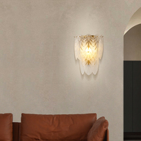 Appliques murales de luxe pour intérieur, forme feuille, lampe de couloir, design maison, LED, cristal K9, applique murale moderne pour salle de bain