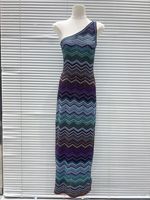Nouvelle Arrivée 2026 – Robe Tricotée Rayée Style Français Douce et Respirante, Asymétrique à Une Épaule, Sans Manches, Coupe Ajustée pour Femme, Idéale Plage et Été
