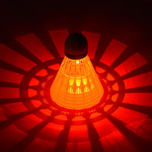 BP-005 bon prix 3 LED Nylon <span class=keywords><strong>Badminton</strong></span> pour le jeu <span class=keywords><strong>de</strong></span> <span class=keywords><strong>nuit</strong></span> - Product Image 4