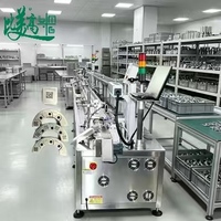 Machine de marquage laser à fibre avec alimentation automatique intégrée pour le traçage de pièces métalliques
