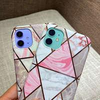 Étui souple IMD en TPU+PC pour 11/12/13/14/15/16/17 Pro/Pro Max avec design marbré géométrique, protection 360° et dissipation thermique