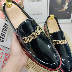 Zapatos <span class=keywords><strong>Mocasines</strong></span> de Diseño Único, Zapatos de Vestir Formales para Hombre con <span class=keywords><strong>Cadena</strong></span> Decorativa en la Pala - Product Image 1